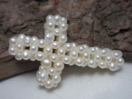 Kreuz aus Perlen, Saatperlen geknüpft Kreuzform nur 9,90 Euro