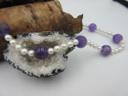 Perlenkette mit Amethystkugeln Länge 43cm